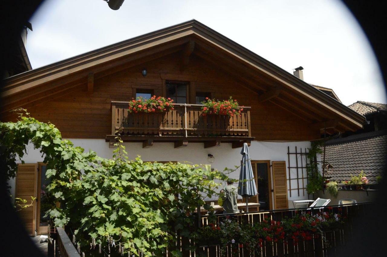 Mansarde Apartman Cornaiano Kültér fotó